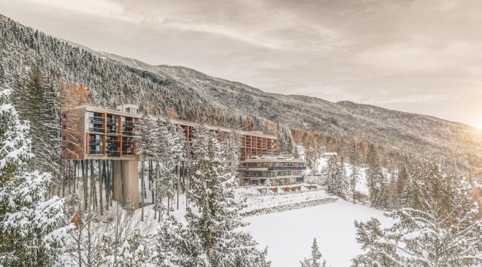 Sospesi tra architettura e natura Hotel tra gli alberi Alto Adige
